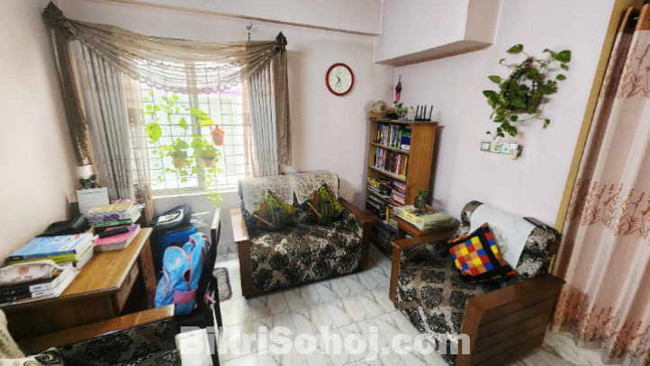 উত্তরায় দক্ষিণ মুখি ফ্ল্যাট বিক্রয়।